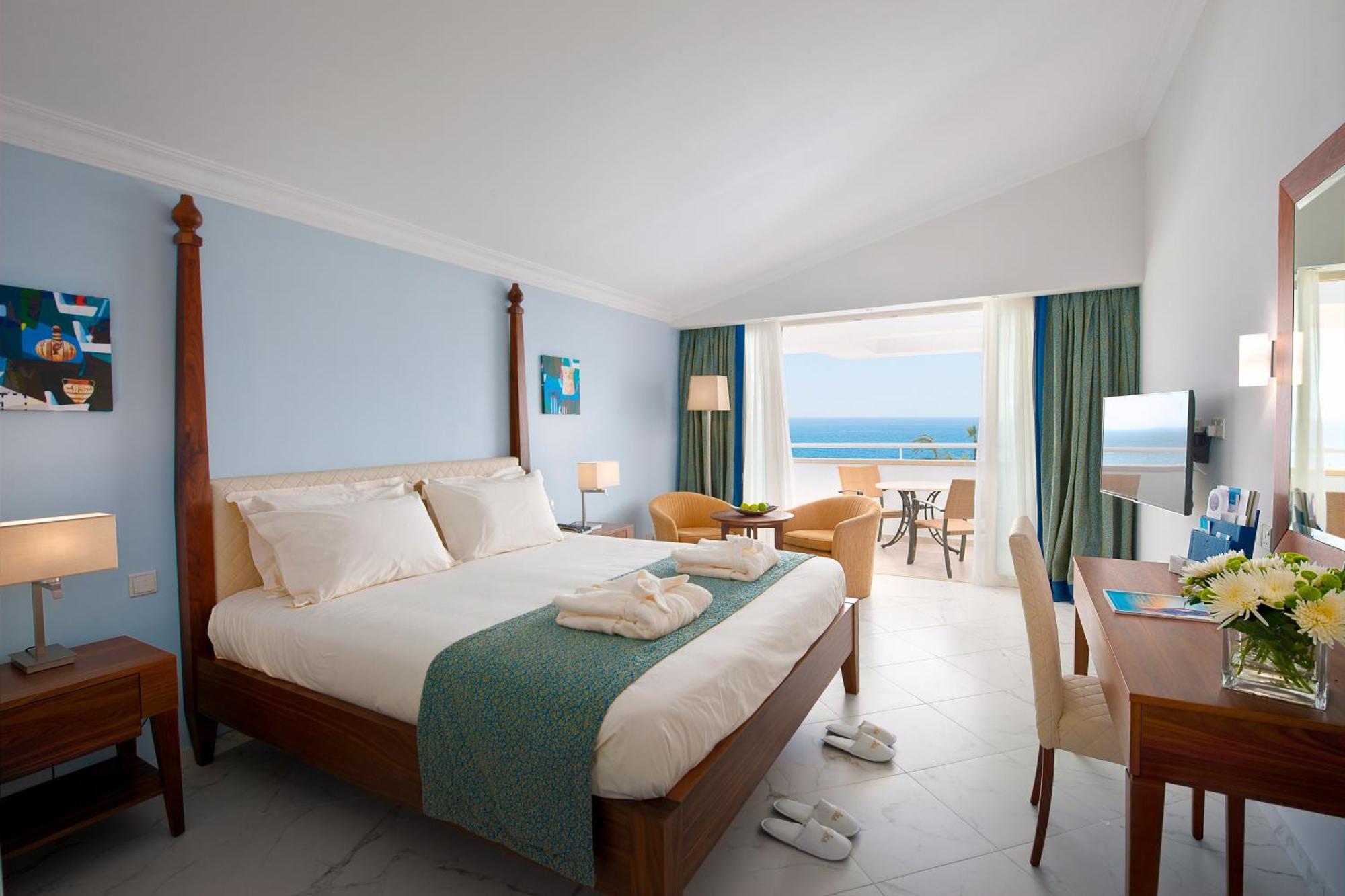 Superior Double or Twin Room Sea View 18 years old,1709129476:JPEG