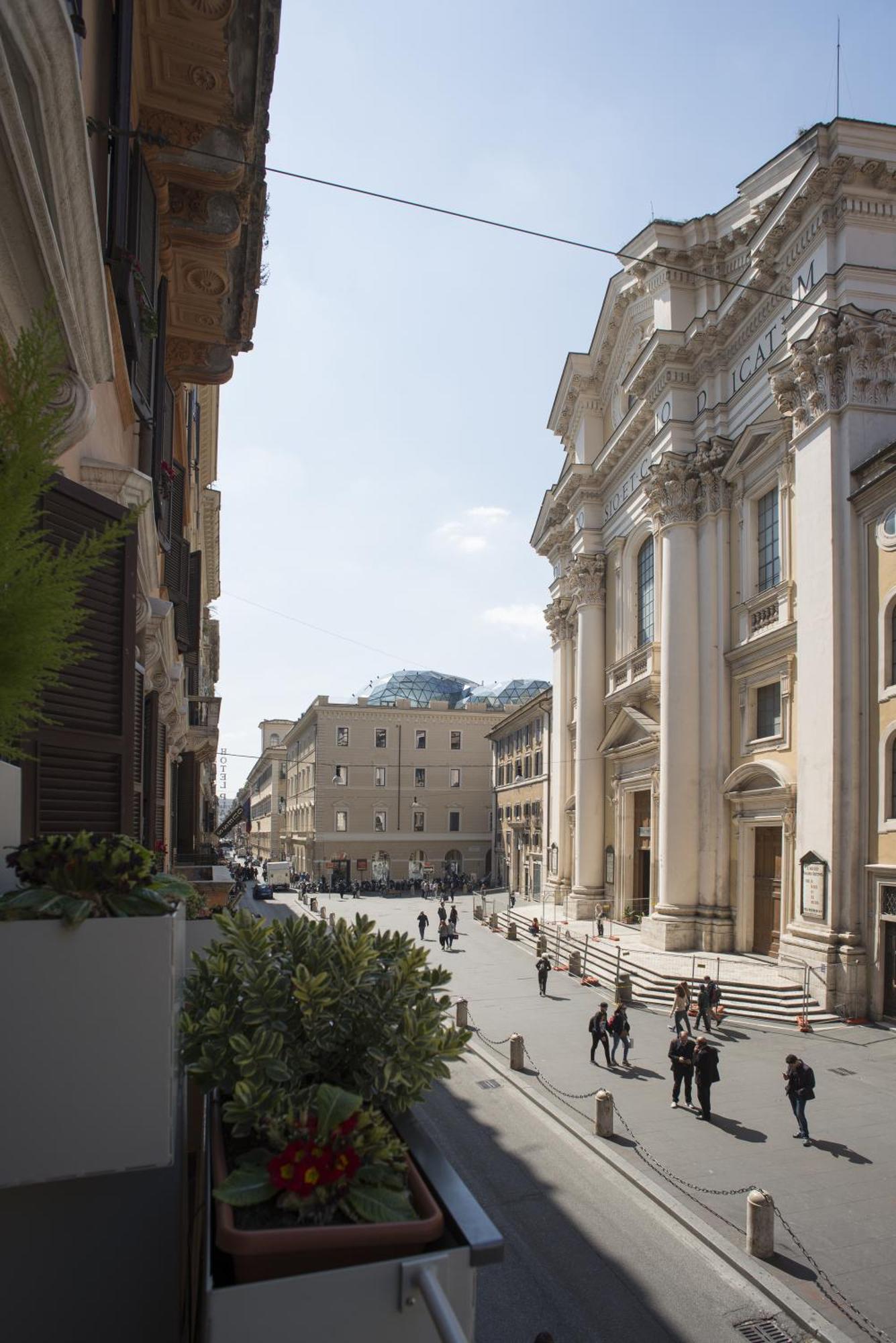 Deluxe Suite Spa Bath