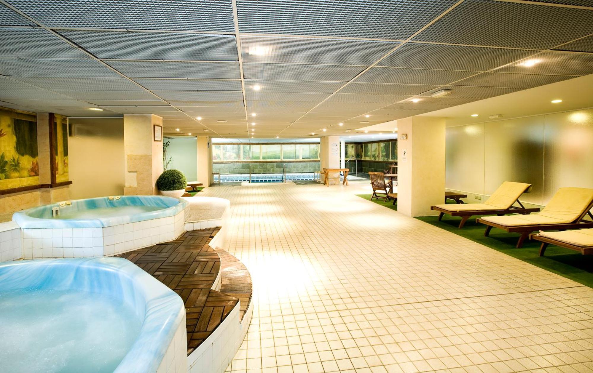 One-Bedroom Apartment with Spa Package,913762975:JPEG