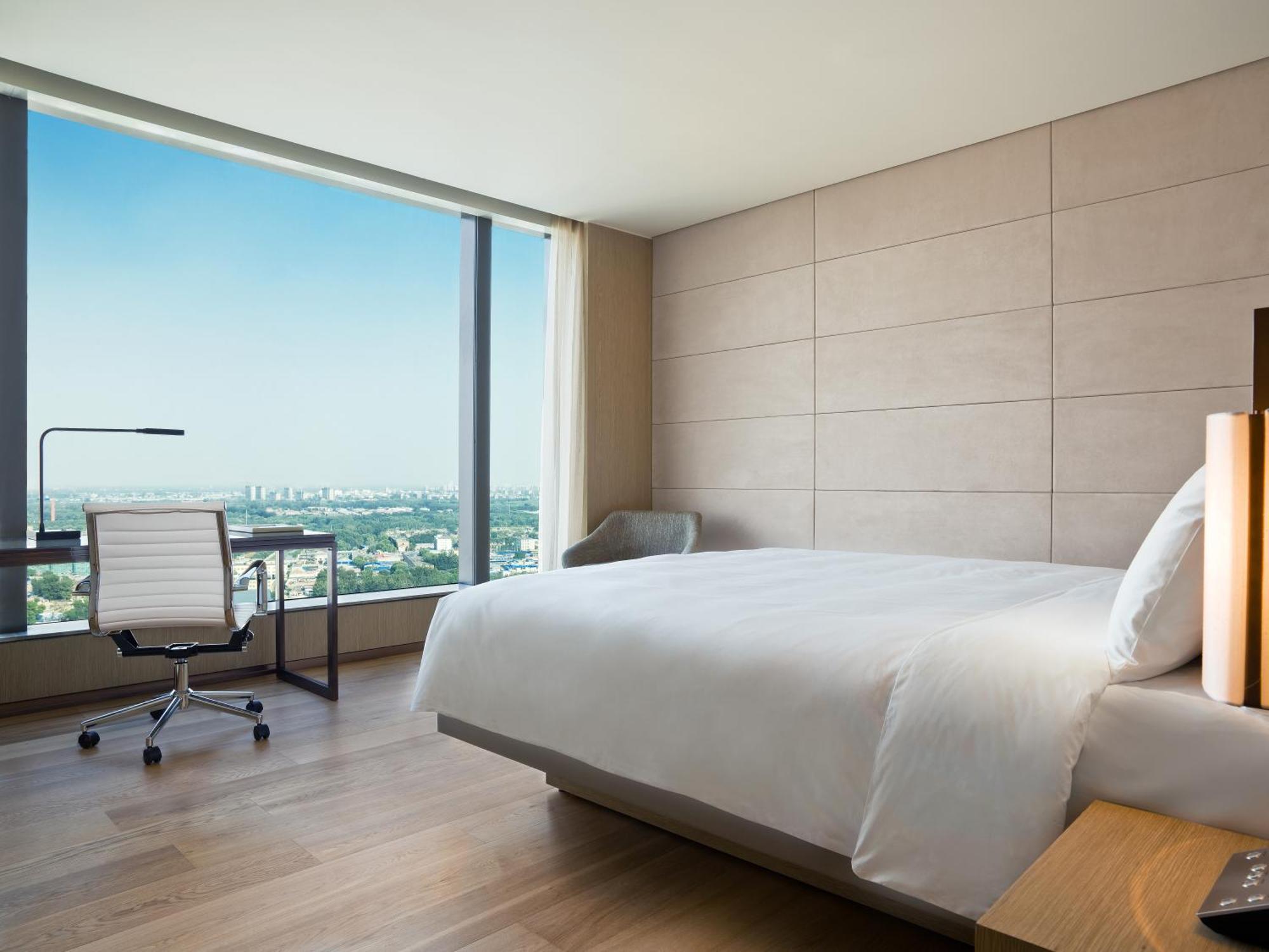 Room East