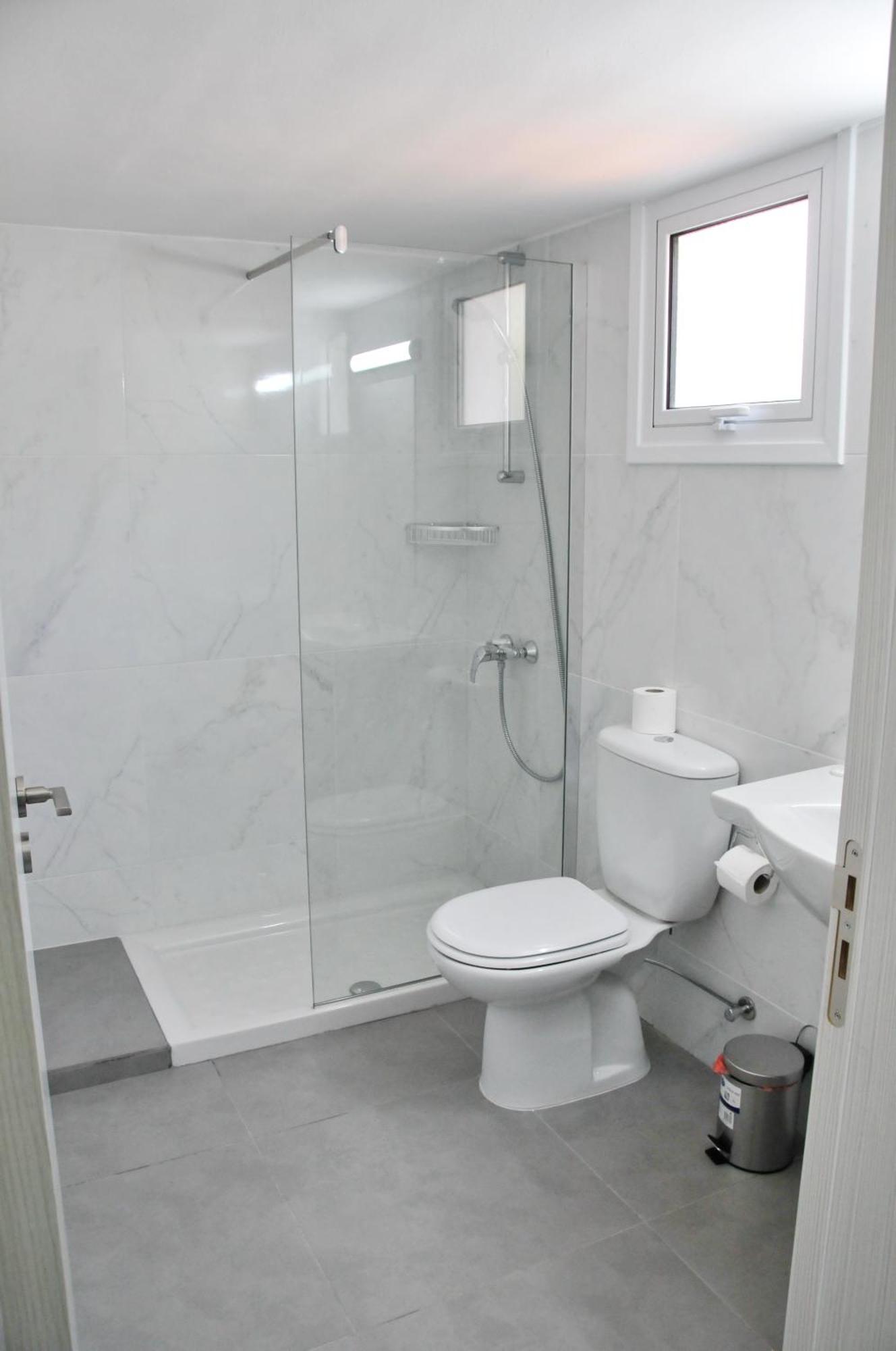 Deluxe One-Bedroom Apartment with City View,864847727:JPEG