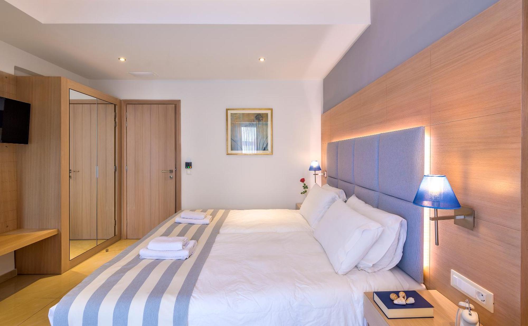 Studio - Semi Basement