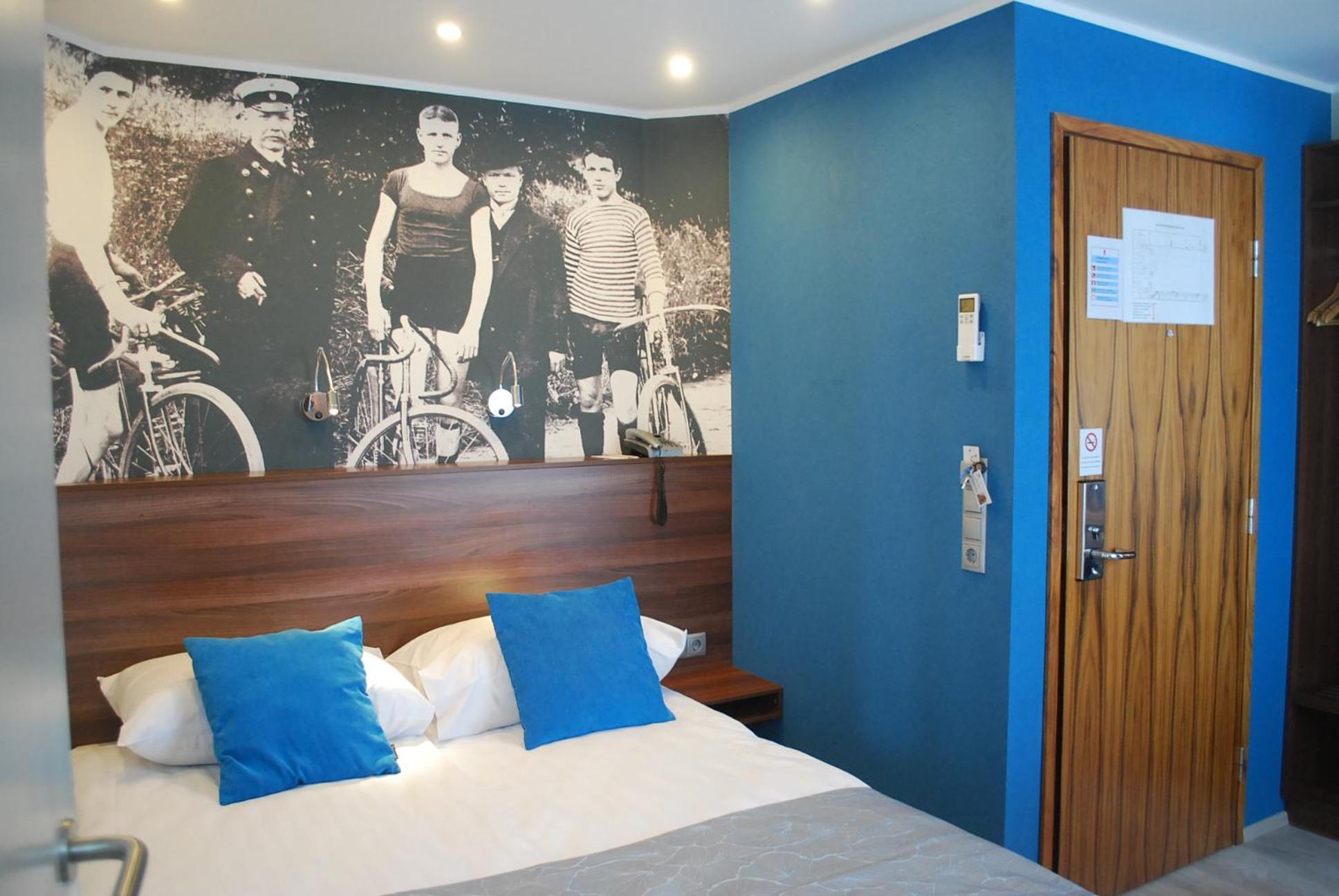 Economy Room with Waterpark and Gym Access,1212650359:JPEG