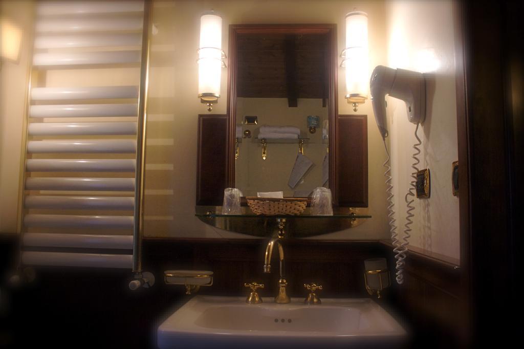 Triple Room Private Bathroom