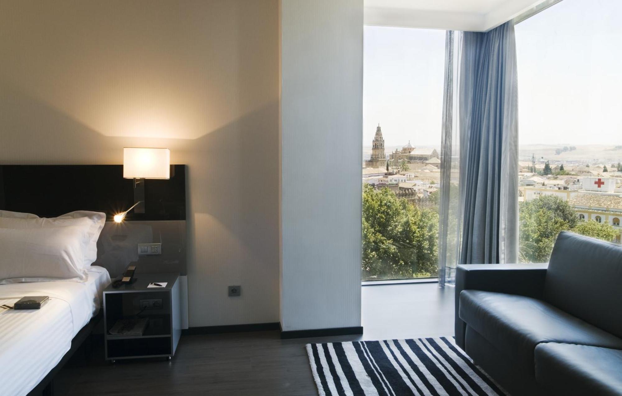 Premium Family Room,1431881314:JPEG