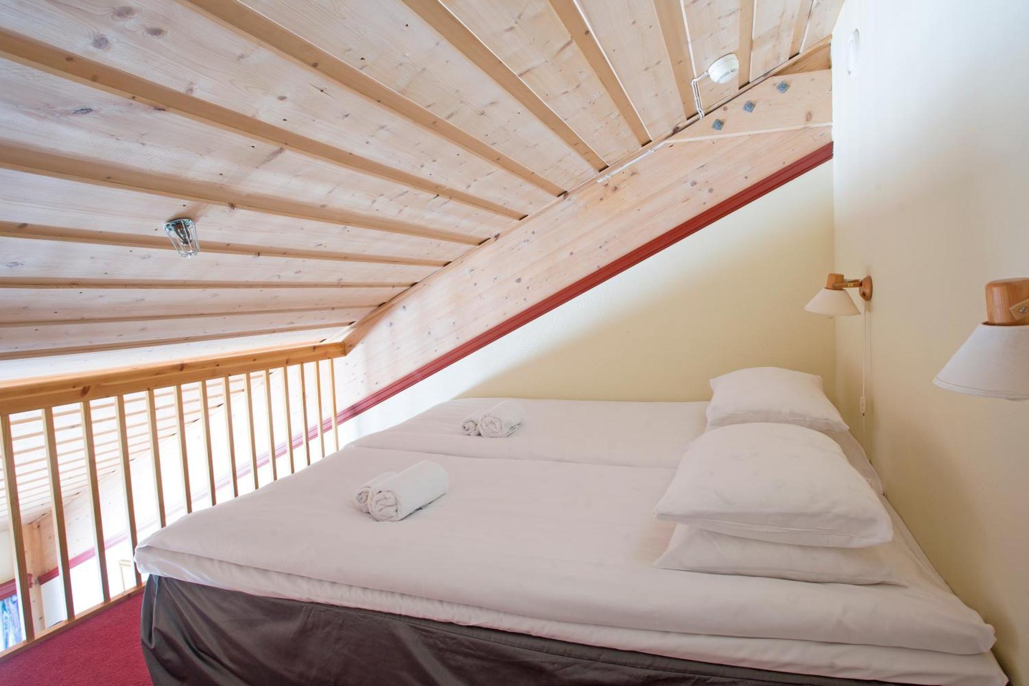 Standard Family Room,710002384:JPEG