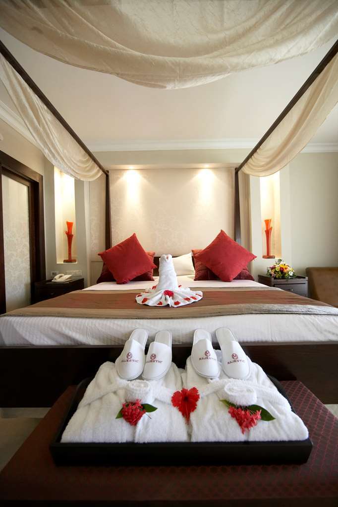 One-Bedroom Suite with Jacuzzi - Free WiFi,942451537:JPEG