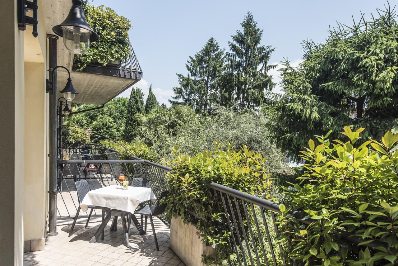Double Room with Balcony,1586823094:JPEG