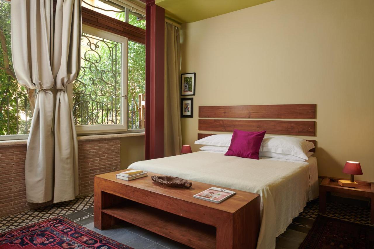 Queen Room Garden View