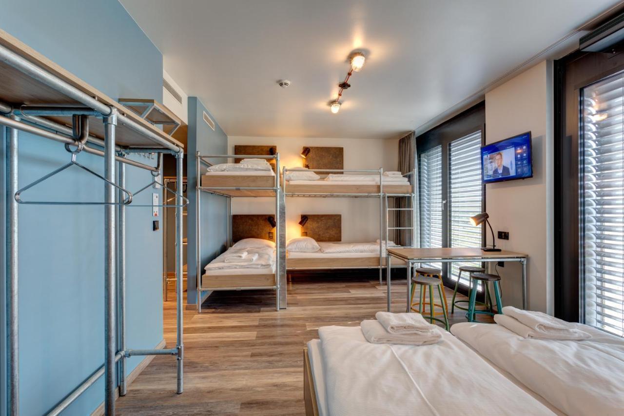 6-Bed Room,727374994:JPEG