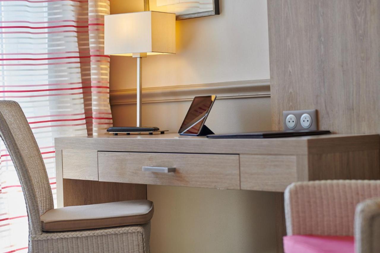 Deluxe Double or Twin Room with Sea View,727863496:JPEG