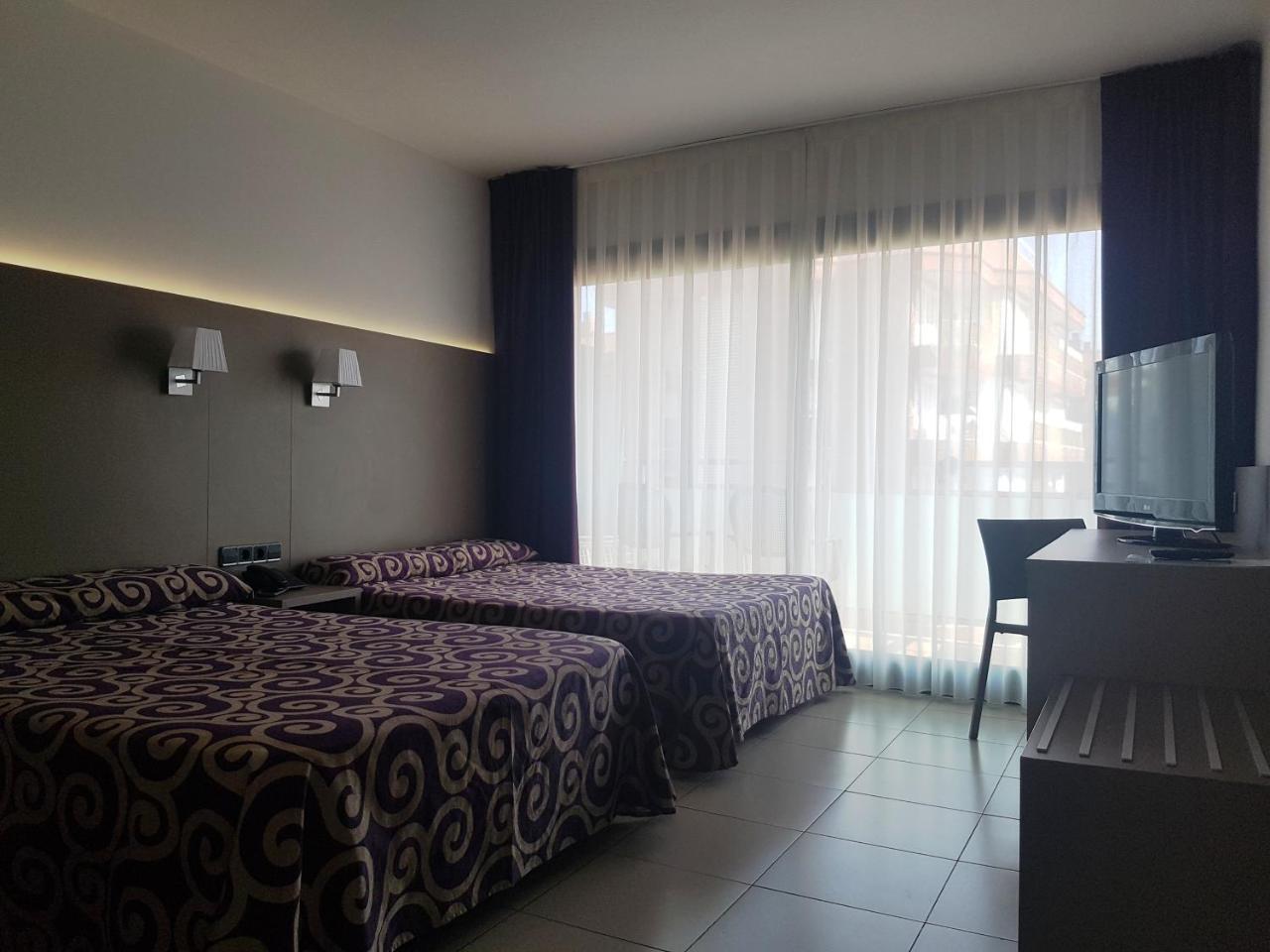 Double or Twin Room with Pool View,790823787:JPEG