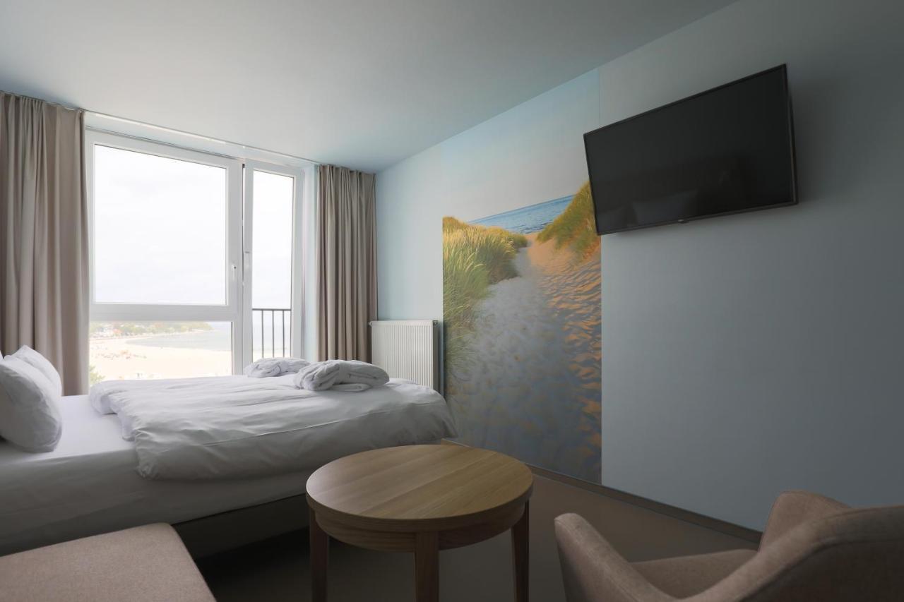 Dubbelrum med sidoutsikt över havet