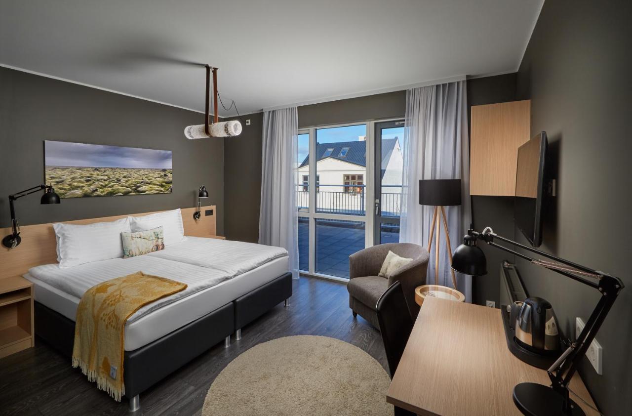 Deluxe Double Room with Balcony,739163002:JPEG