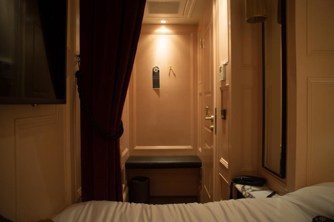 Mimi's Mini No Window,1155298284:JPEG