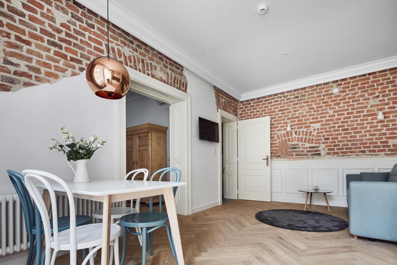Superior One-Bedroom Apartment