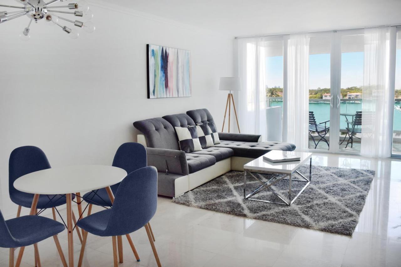 Suite Deluxe med 1 soverom, 1,5 bad og balkong med byutsikt