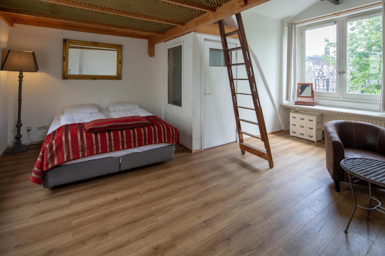 Classic Quadruple Room