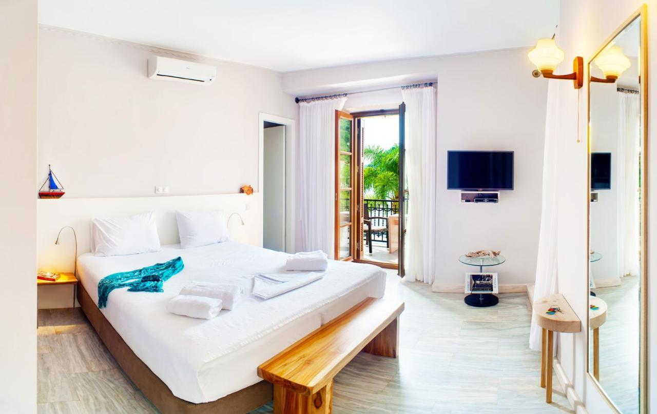 Suite with Sea View,166015749:JPEG