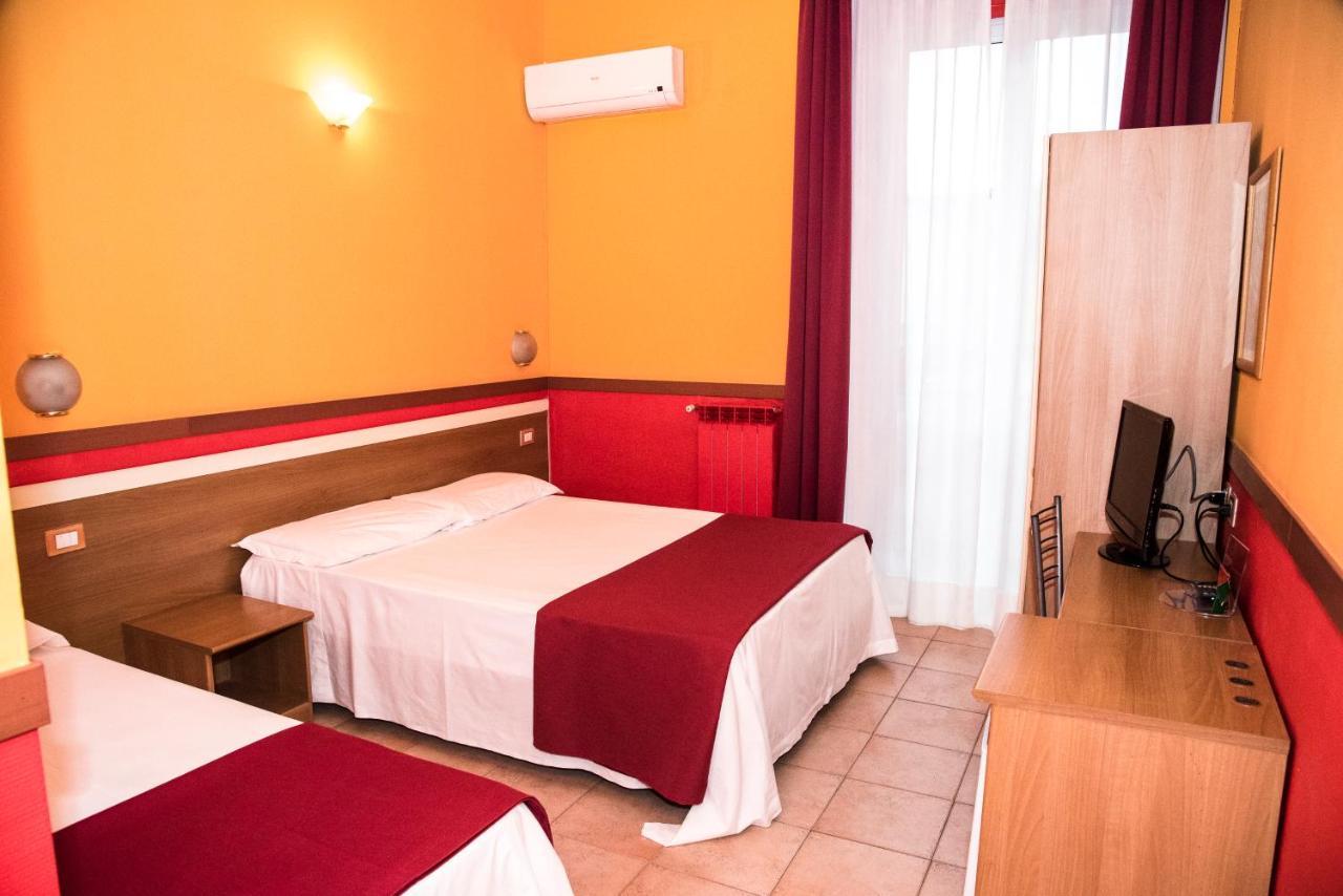 Budget Triple Room,761687545:JPEG