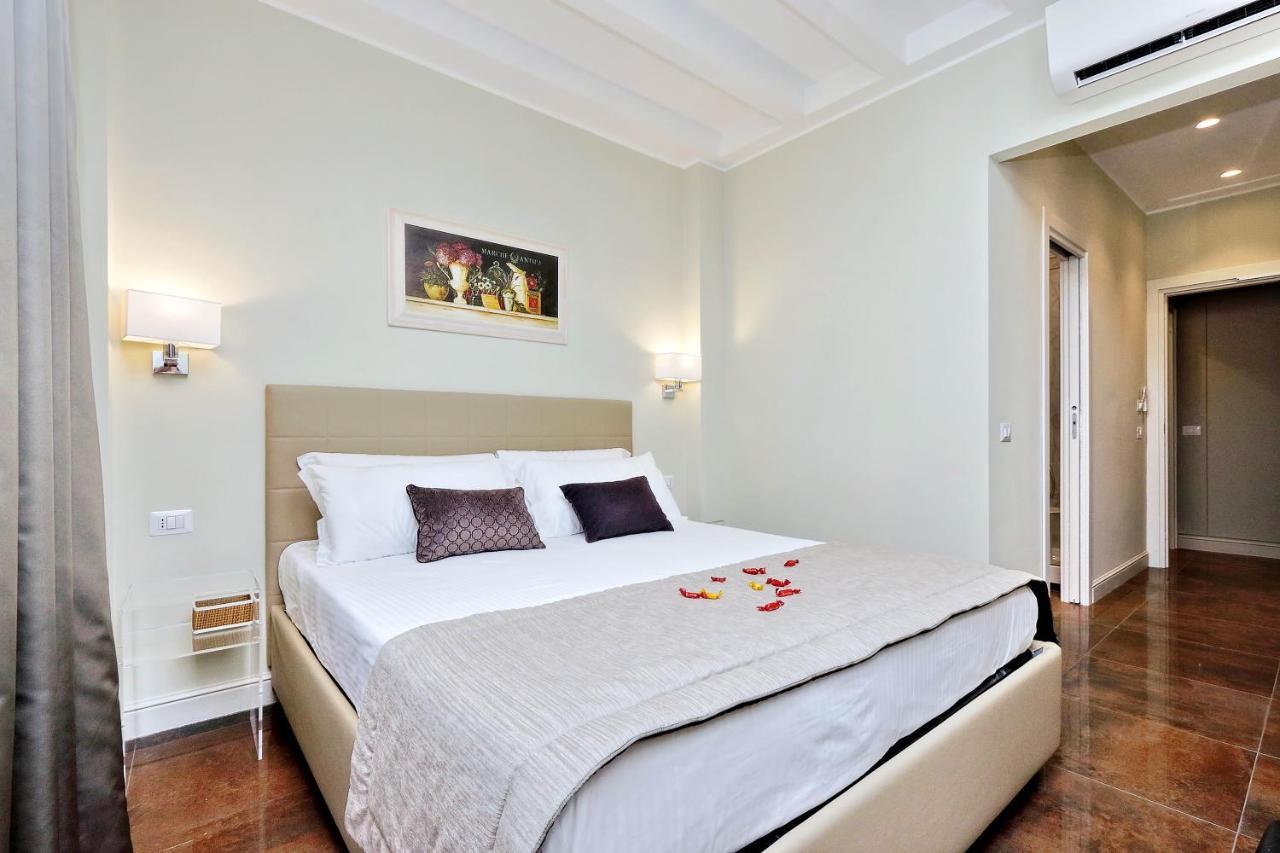 Deluxe Queen Room,763866196:JPEG