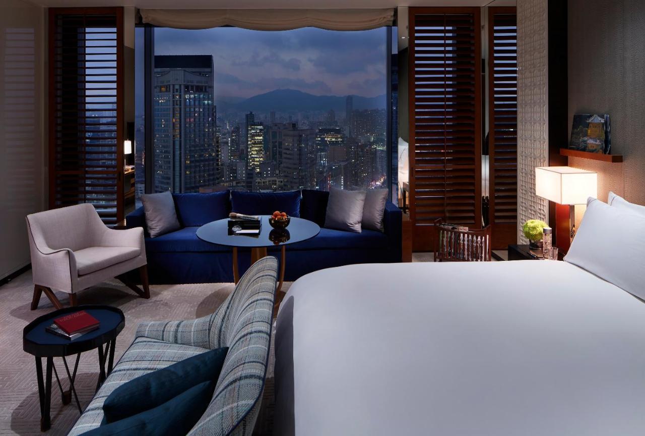 King Room Kowloon Peak View