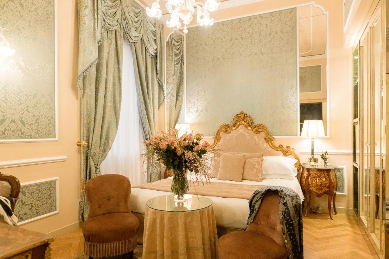 Deluxe Double Room,775357888:JPEG