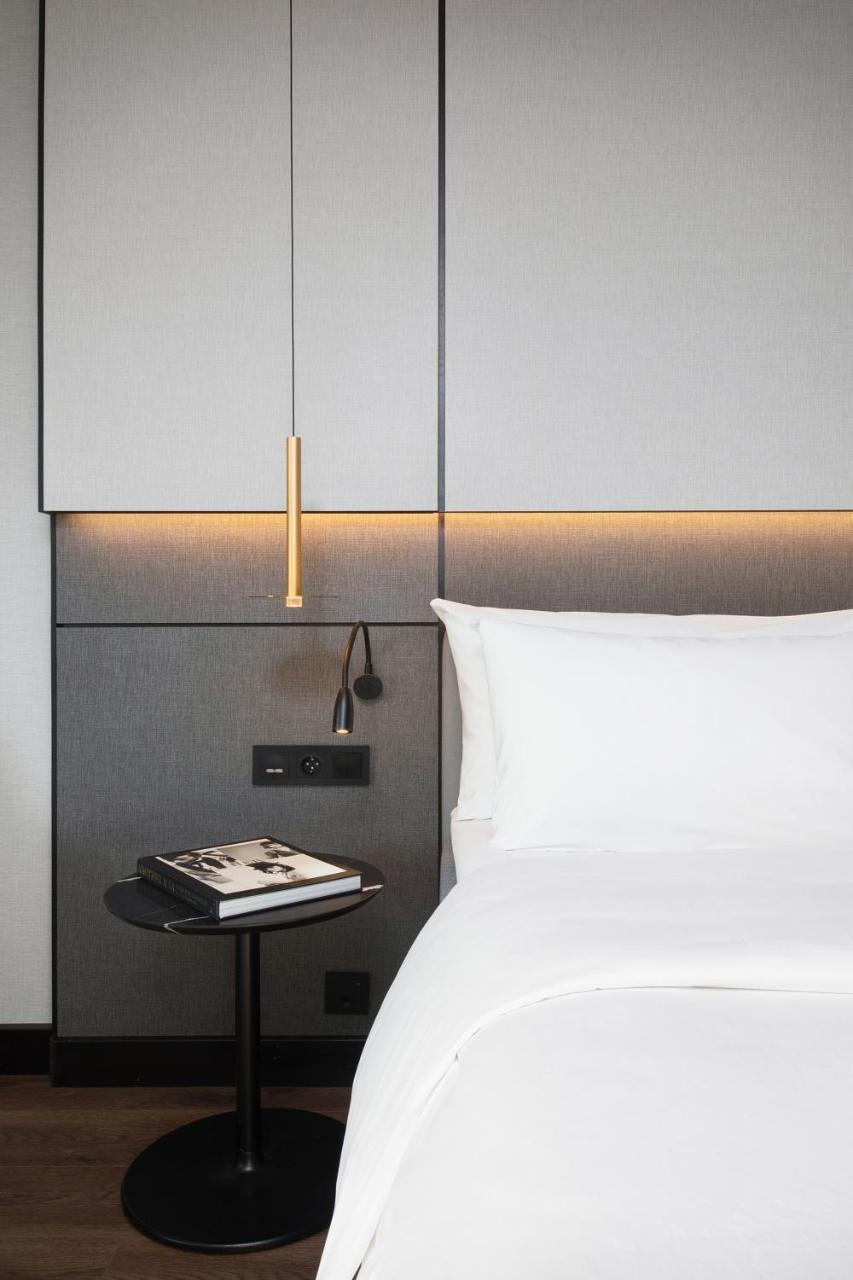 Family Room with Terrace,970779706:JPEG