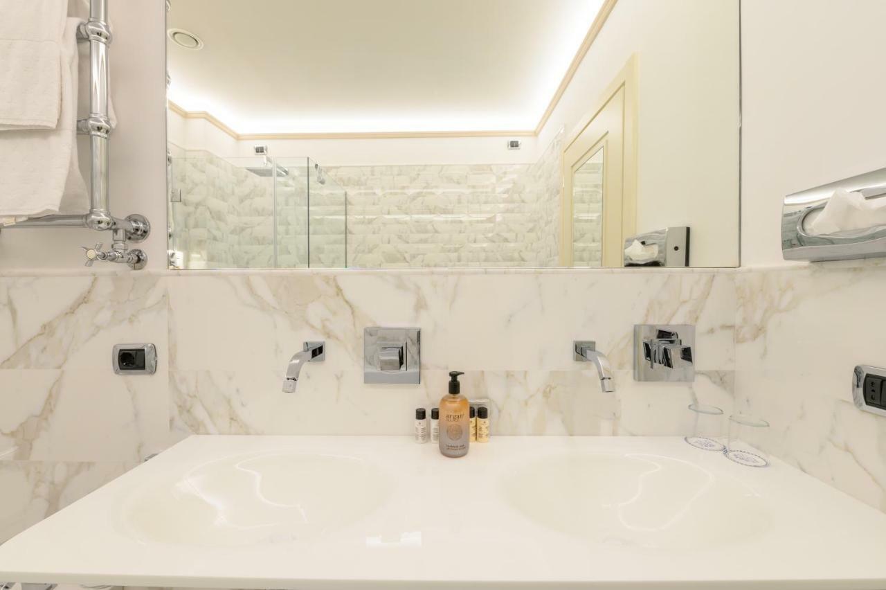 Deluxe Double or Twin Room Balcony