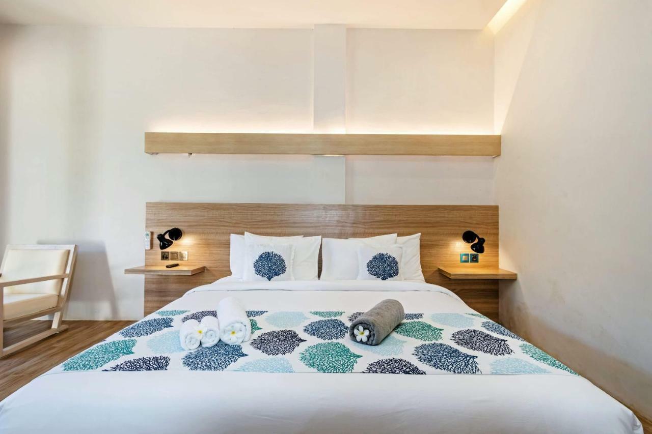 Deluxe Double Room with Balcony,787020723:JPEG