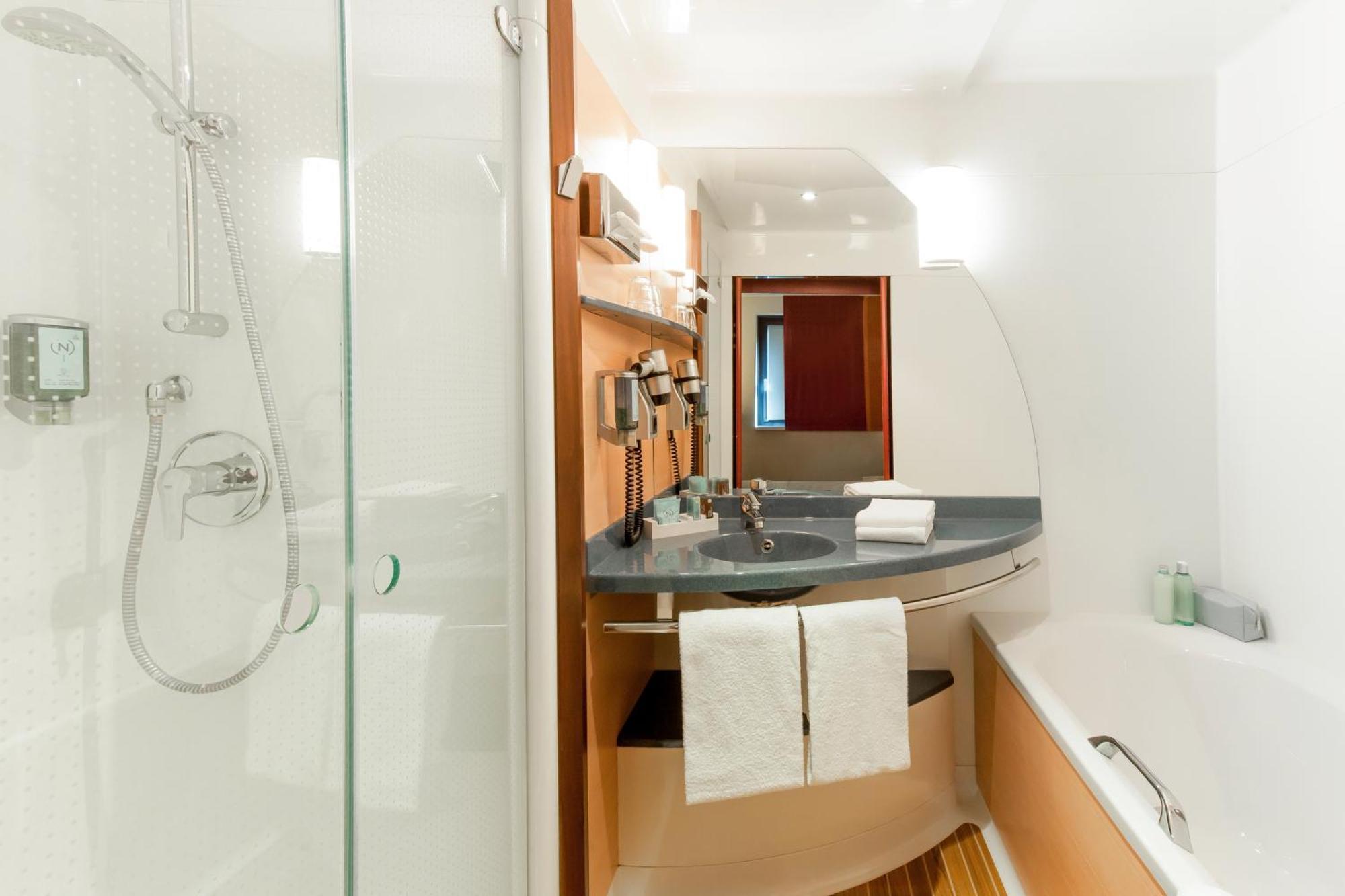 Superior Suite with Double Bed and Two Single Beds