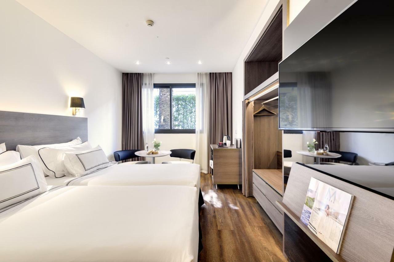 Standard Double or Twin Room,799162578:JPEG