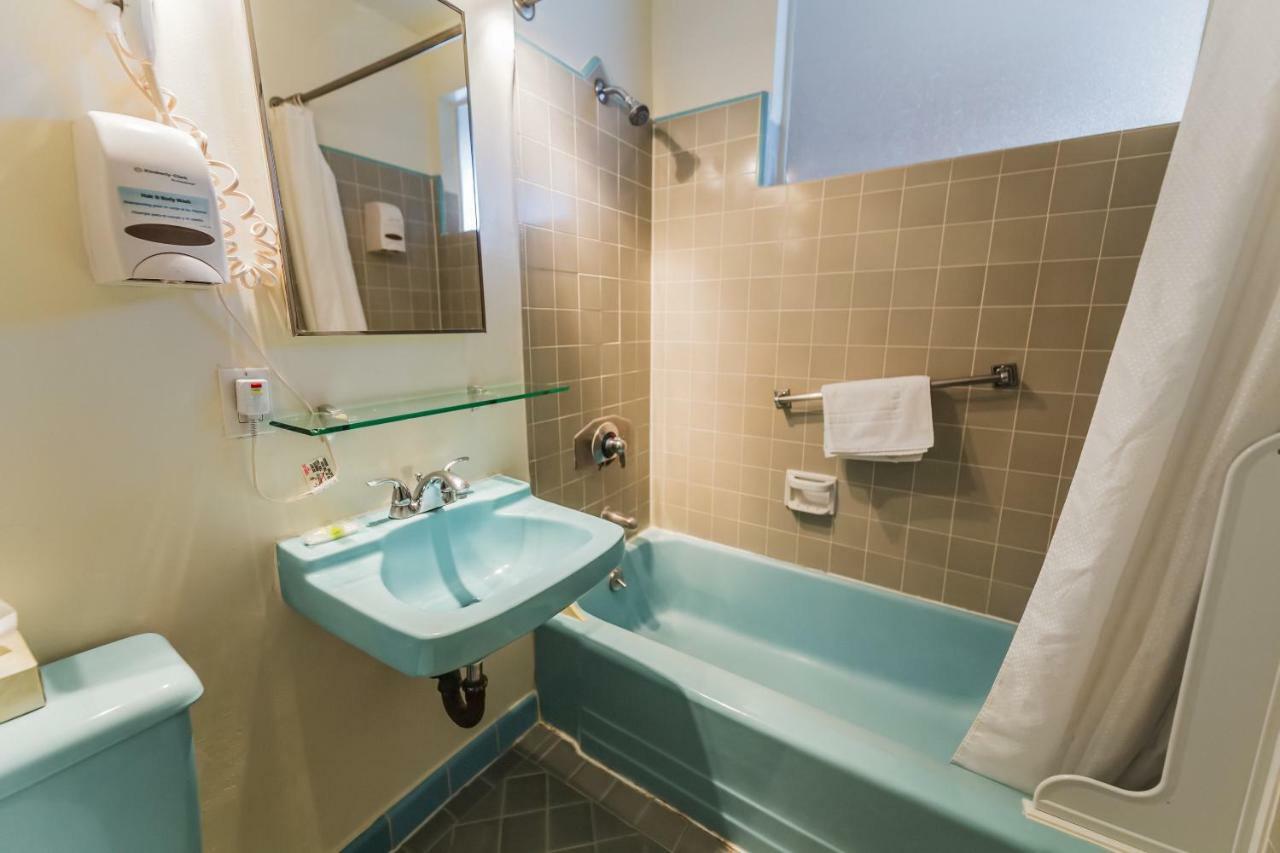 One-Bedroom Double Suite Balcony View
