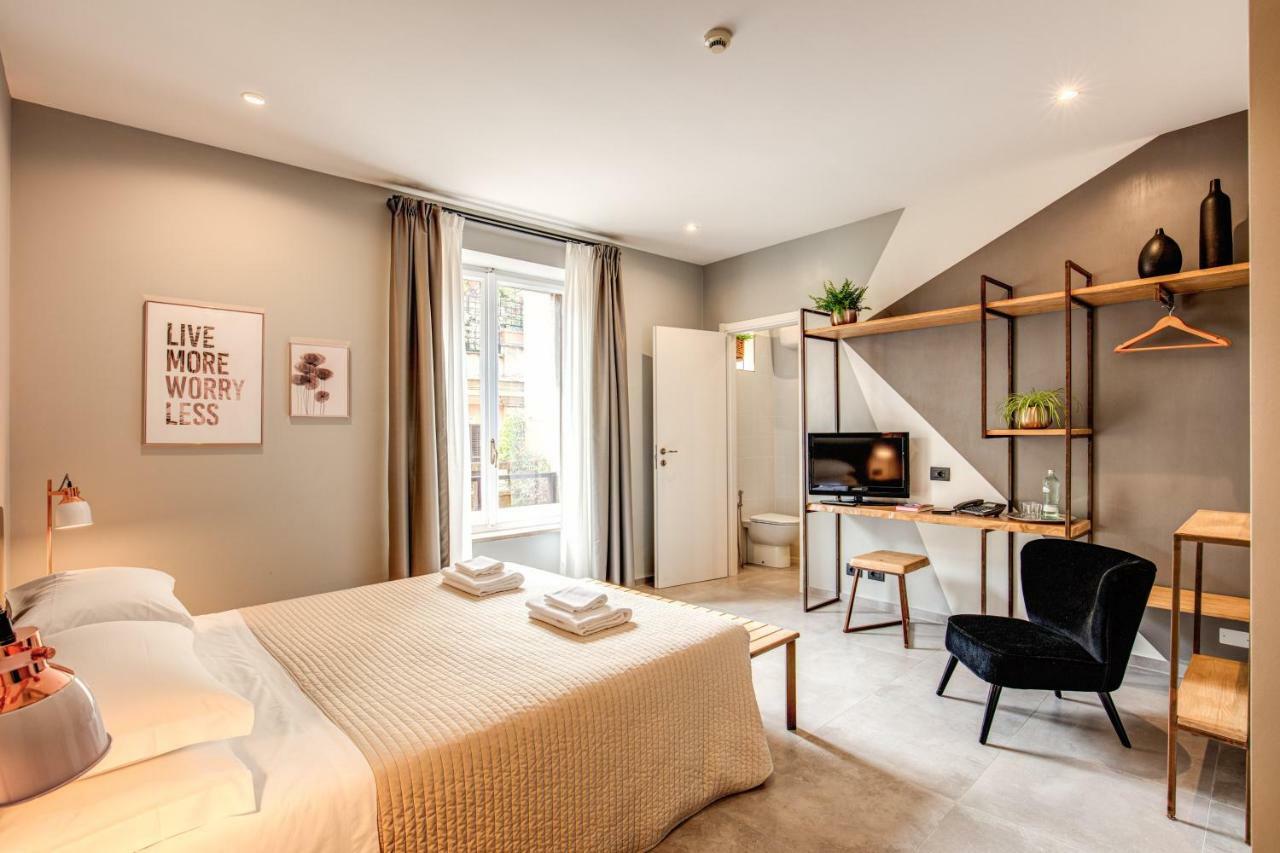 Superior Double Room with Balcony,925650622:JPEG