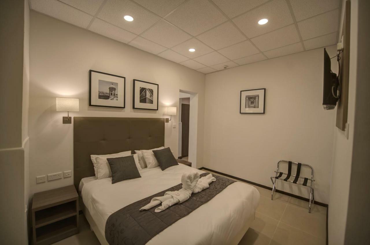 Family Room Terrace