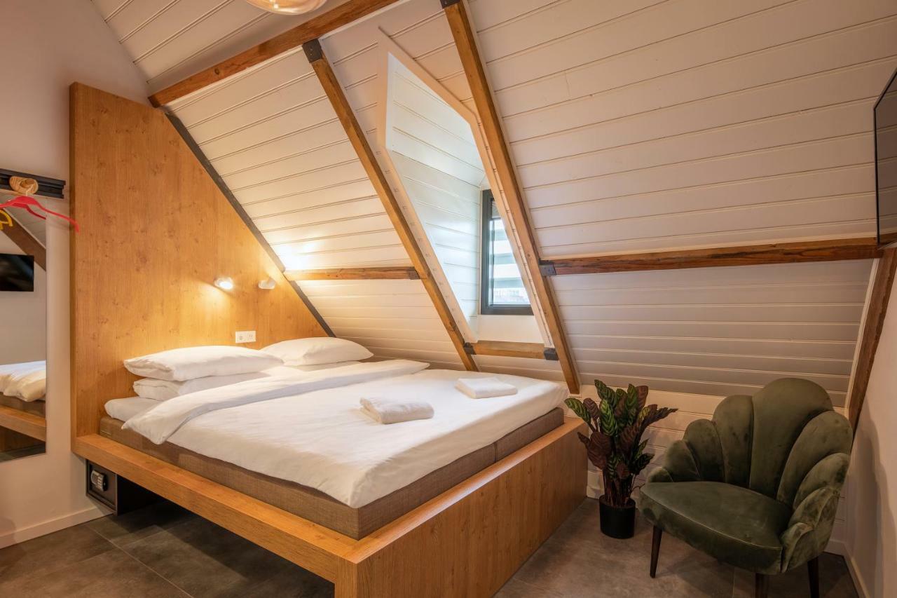 Epic room