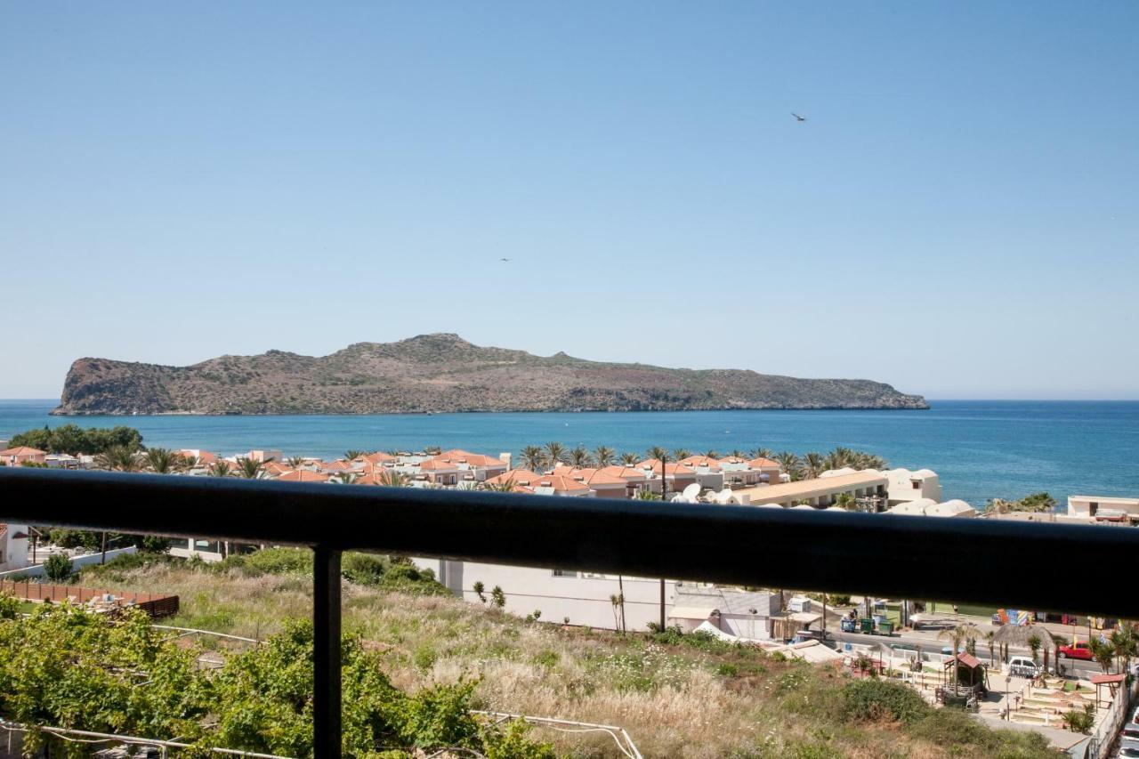 Studio with Sea View,1558013398:JPEG
