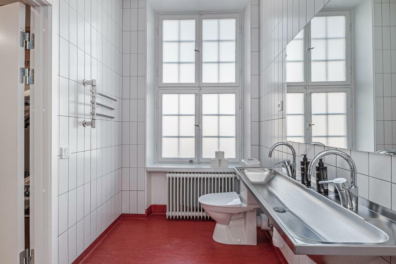 Double Room,813844403:JPEG