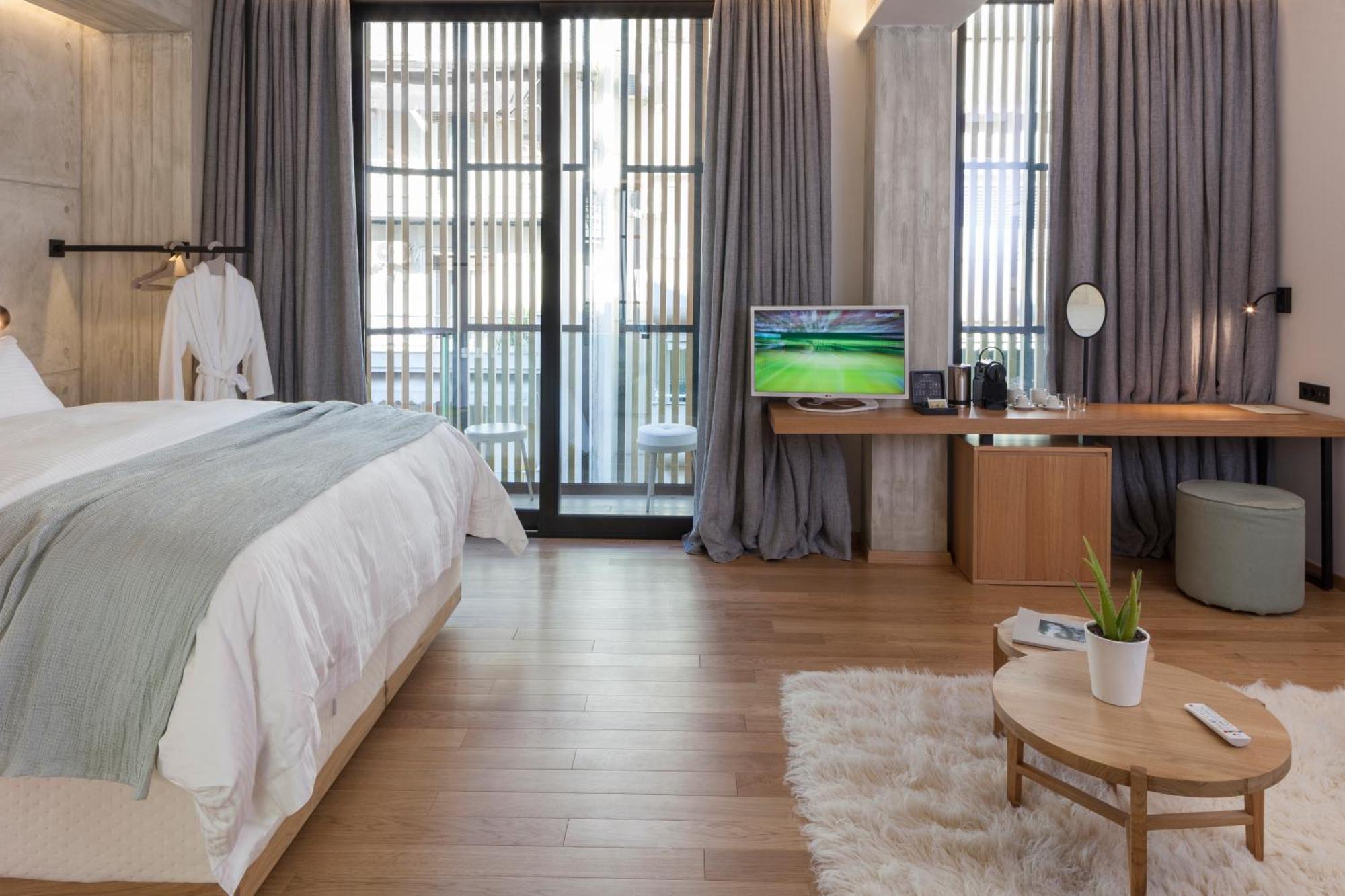 Boulevard Suite Balcony