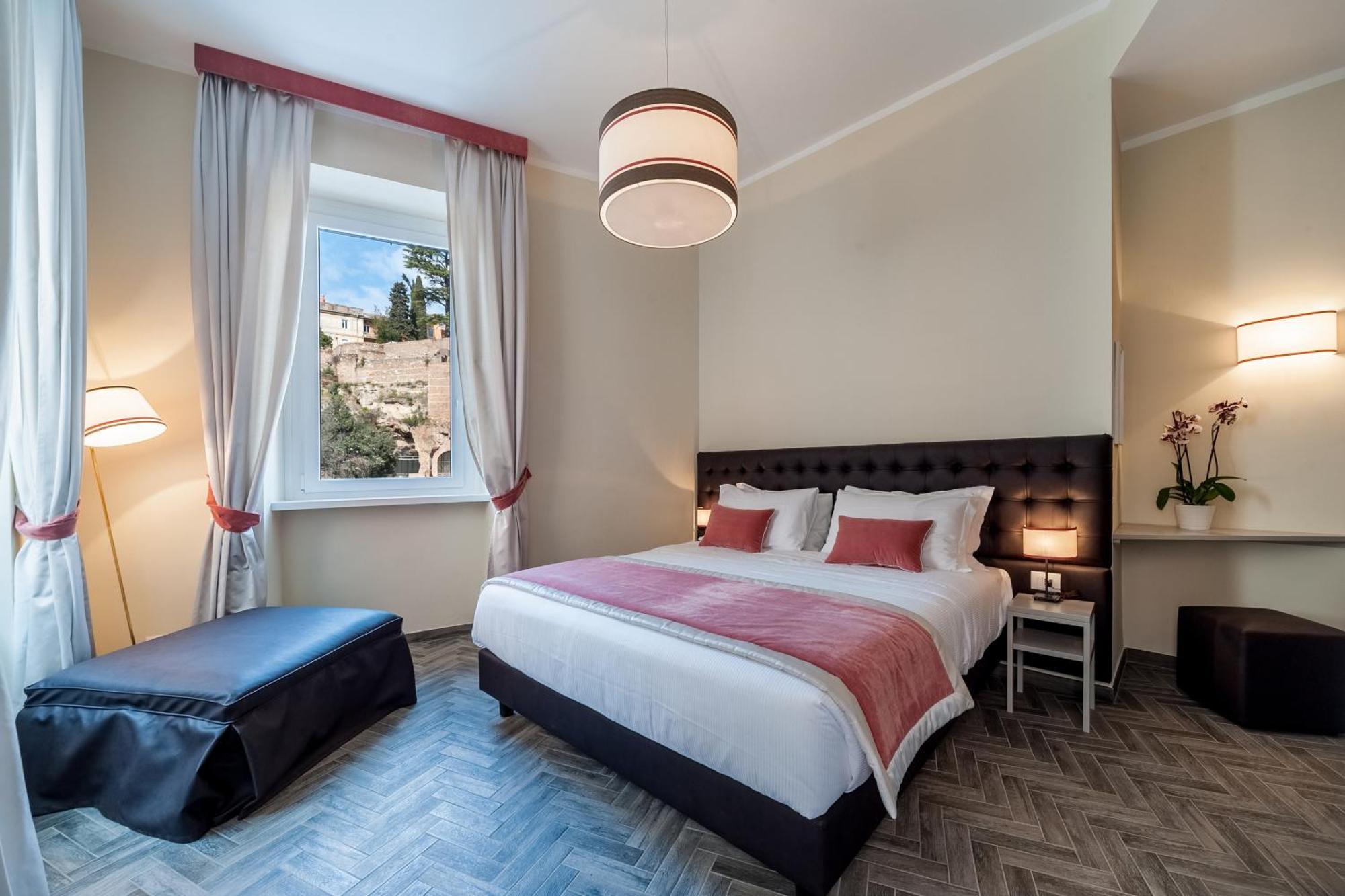 Deluxe King Room,628624971:JPEG