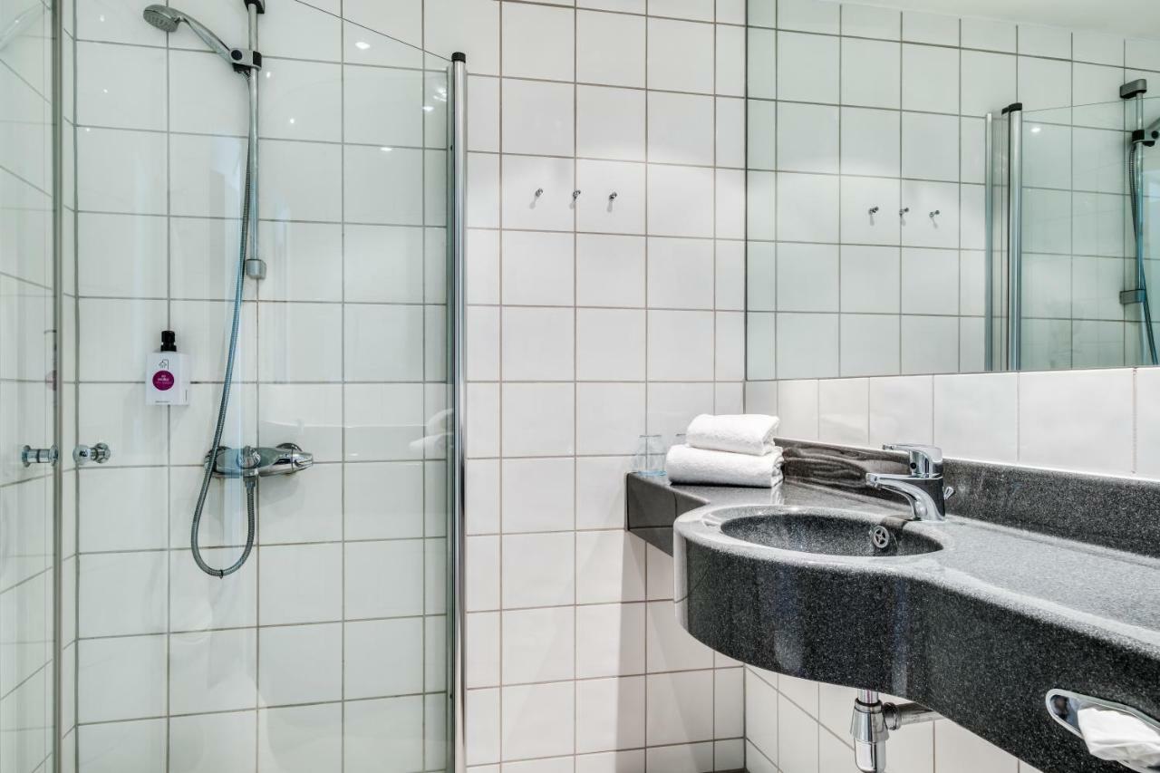 Dobbeltrom/Tomannsrom Standard