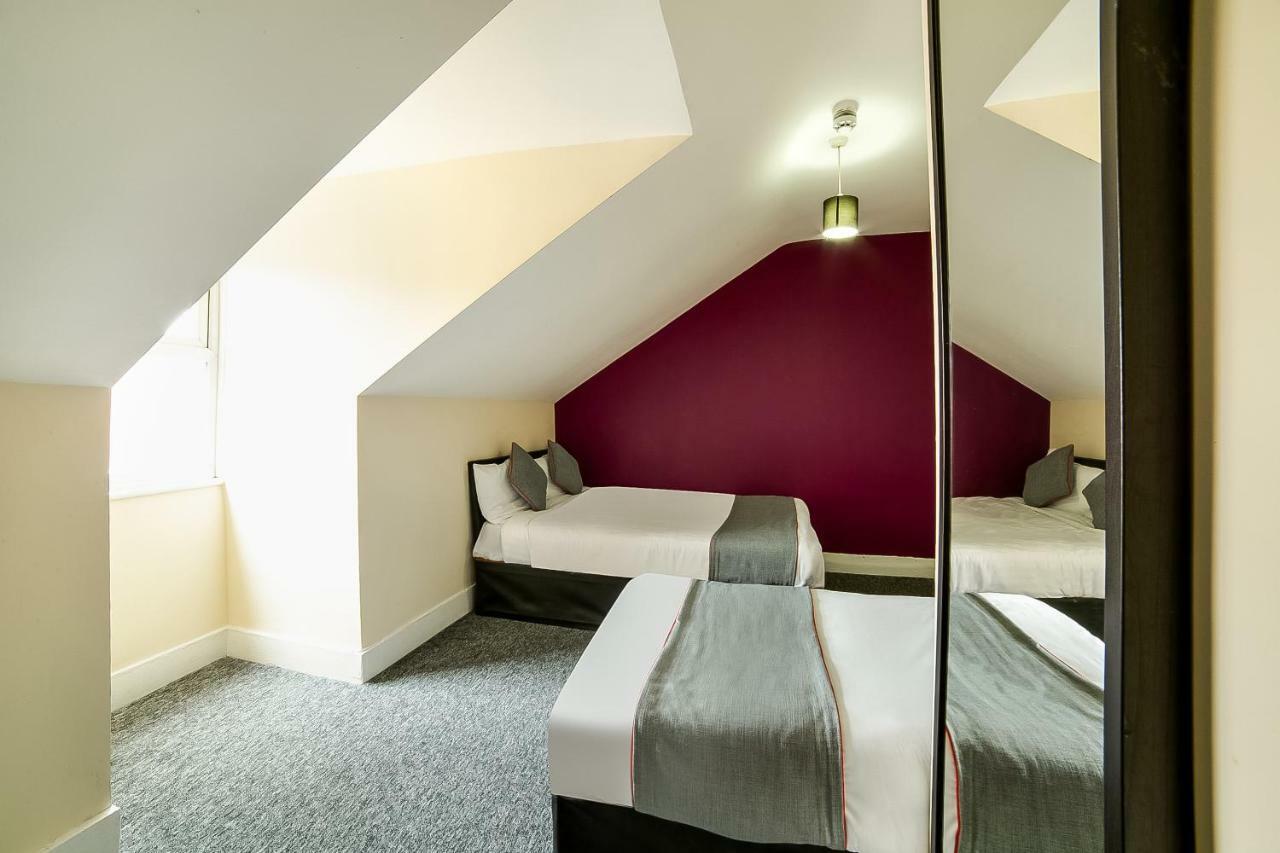 Deluxe Family Suite