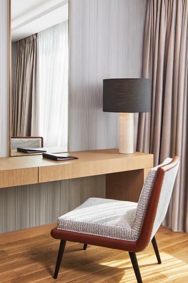 Deluxe Club King Room with Acropolis View,1458885250:JPEG