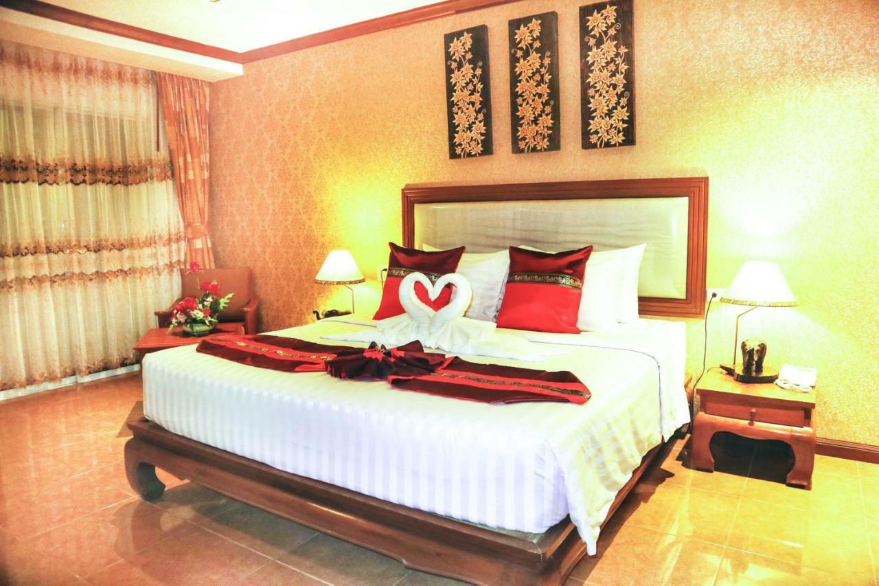 One-Bedroom Suite,844056023:JPEG