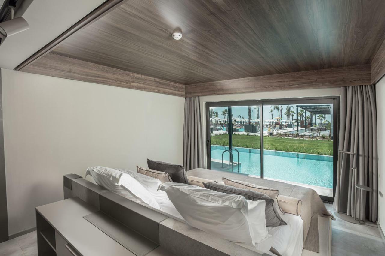 Family Suite Swim Up Sea View,830795336:JPEG