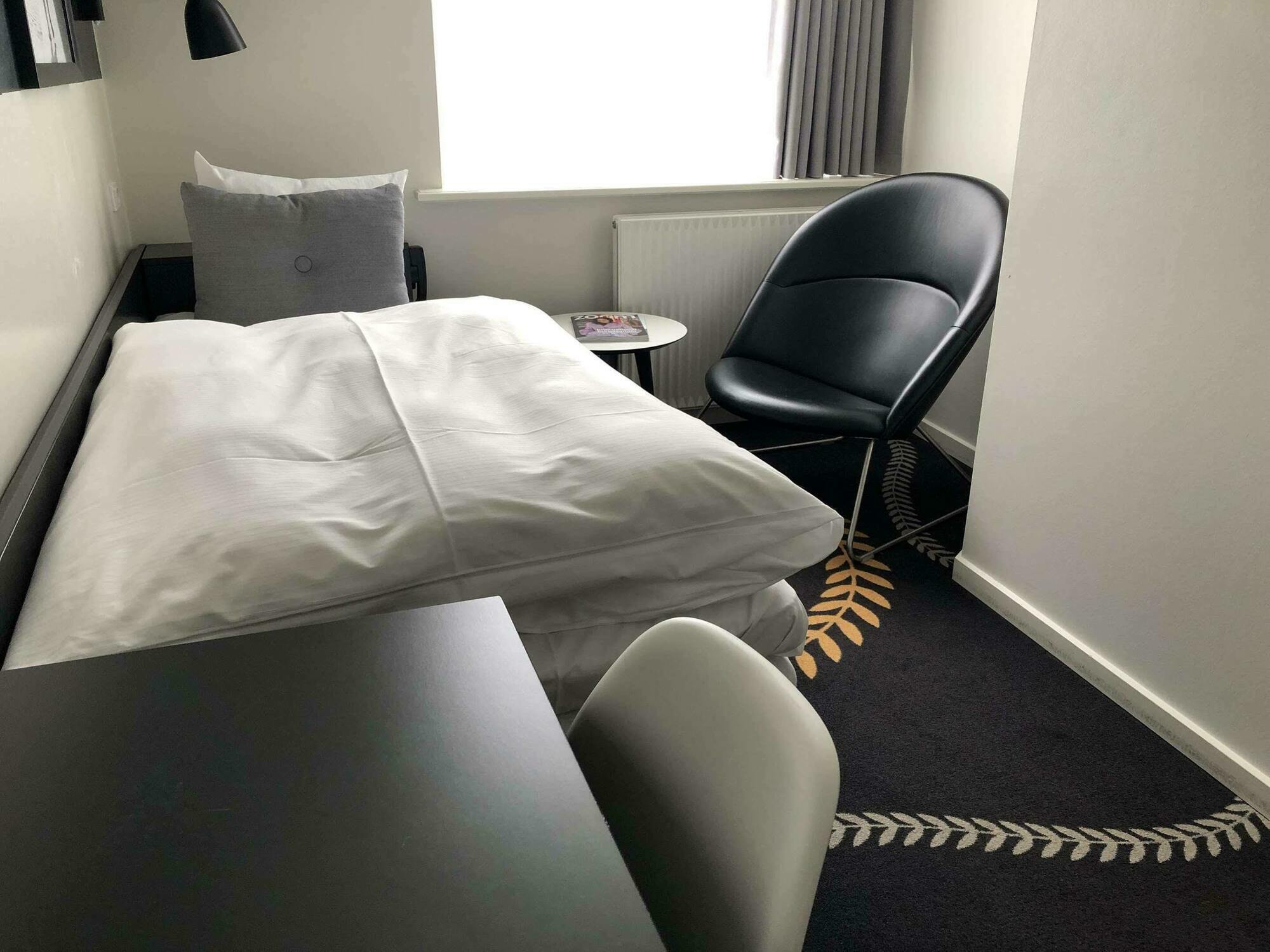 Standard Single Room - Non-Smoking,841110311:JPEG