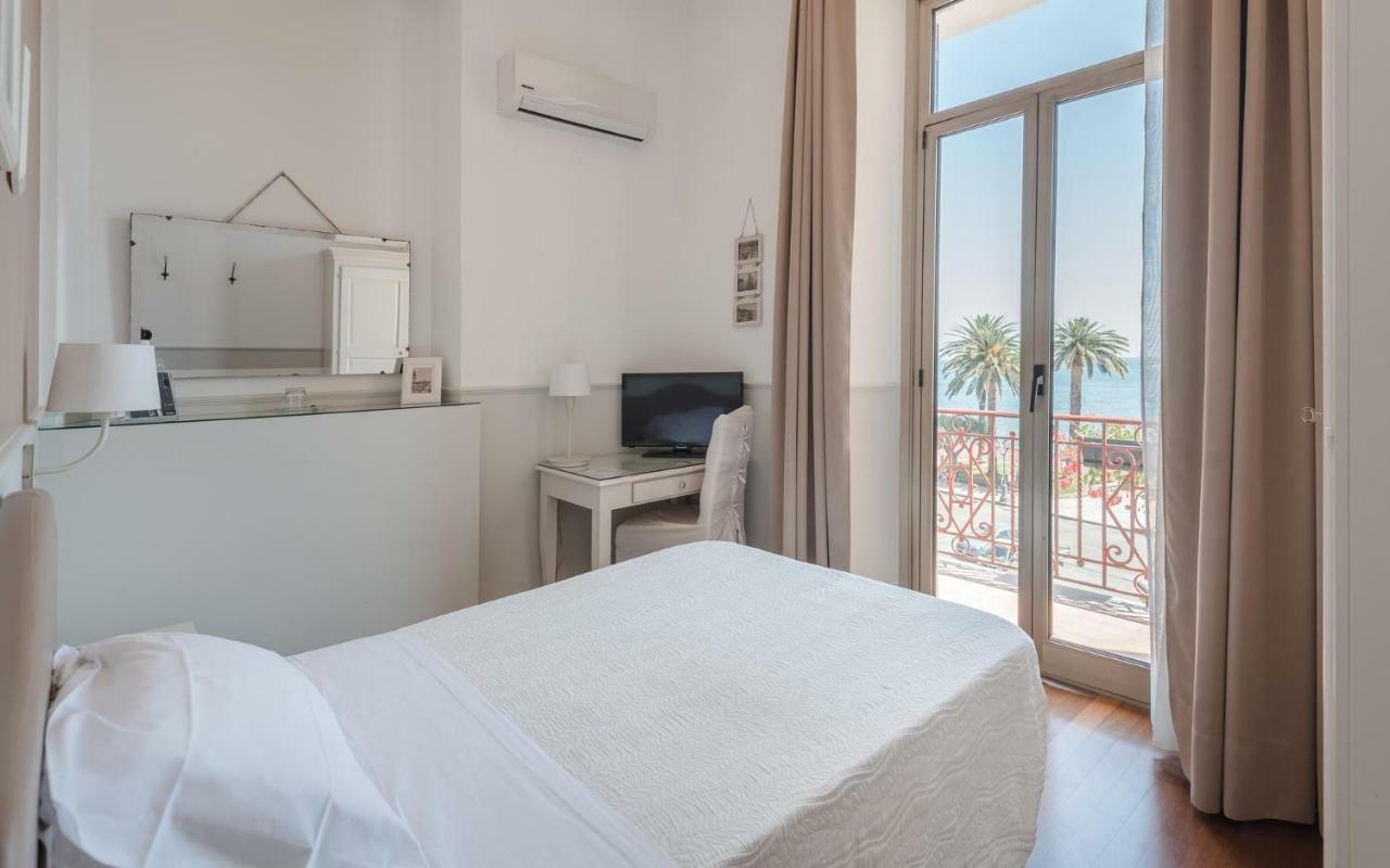 Single Room Sea View,845942567:JPEG