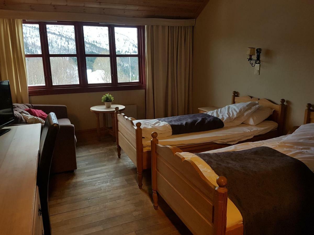 Dobbeltrom/Tomannsrom med balkong