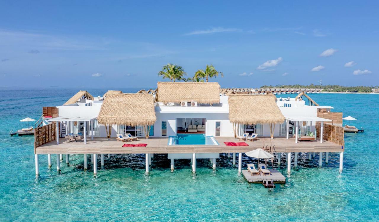 Villa Presidential vid vattnet med 2 sovrum och pool