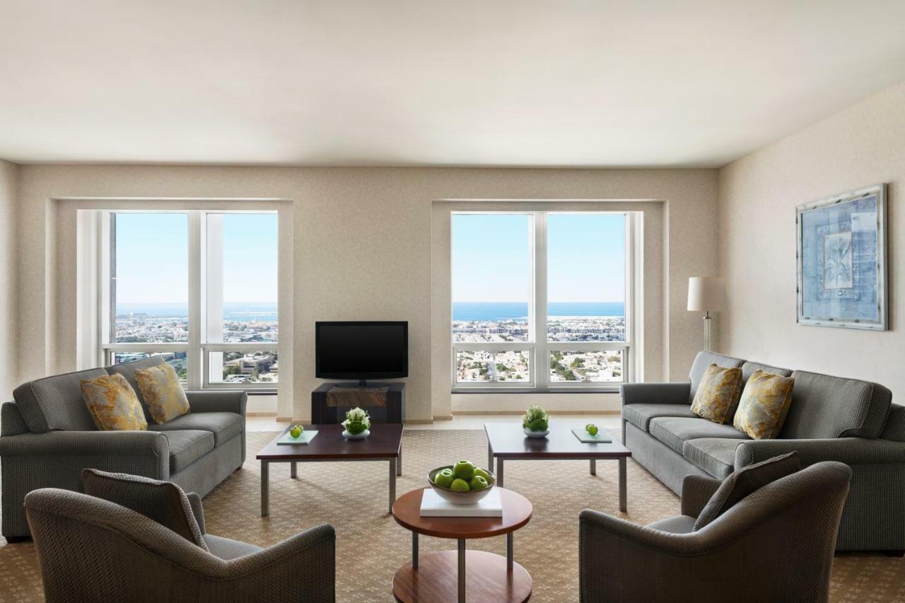 Three-Bedroom Apartment Sea View
